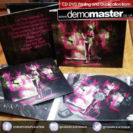Digipacks with slot and booklet